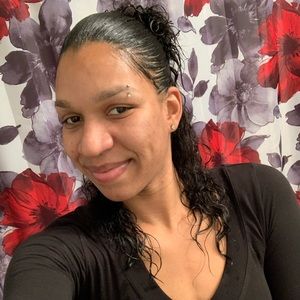 Meet your Posher, Shakema